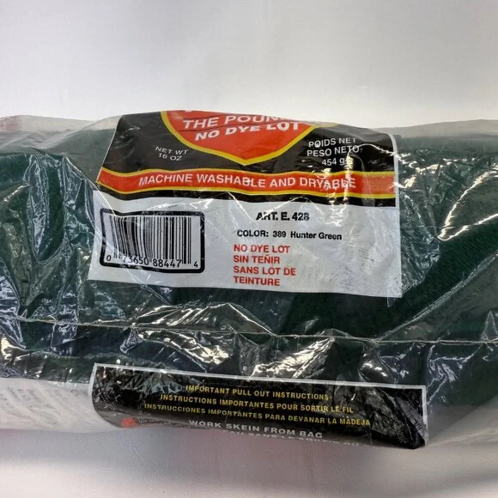 Red Heart The‎ Pounder Acrylic Yarn 389 Hunter Green No Dye Lot 16 oz